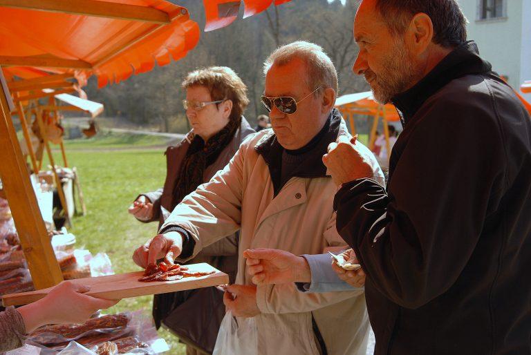 Prvo leto društva · 2015